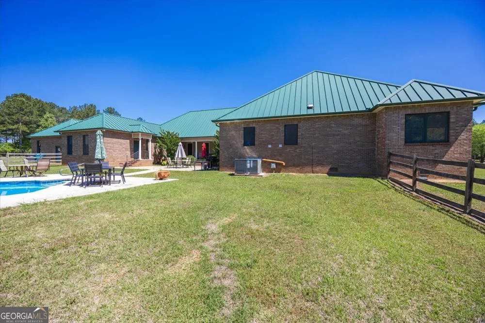 2415 Elko RD Elko, GA 31025