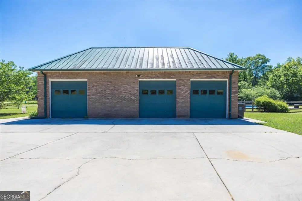 2415 Elko RD Elko, GA 31025