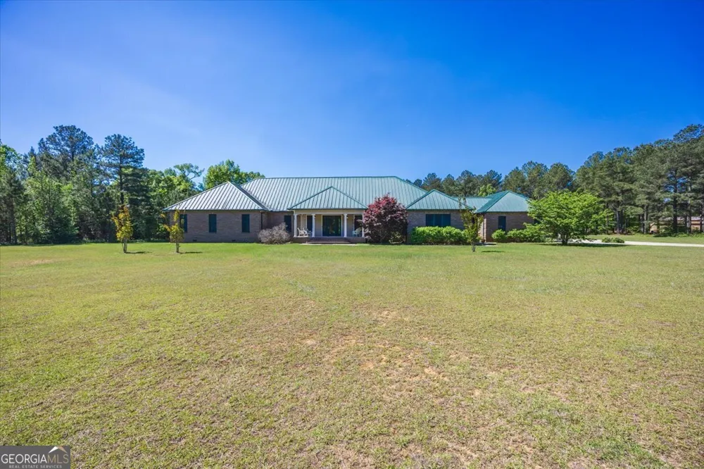2415 Elko RD Elko, GA 31025