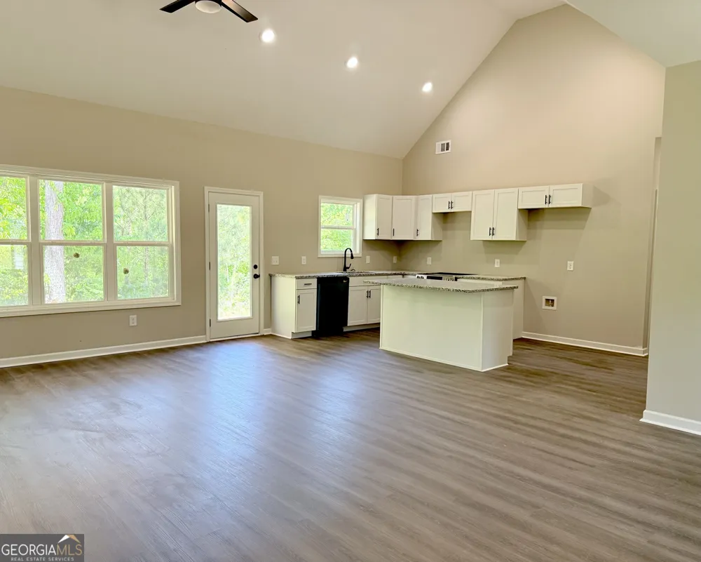 117 Mason RDG Barnesville, GA 30204