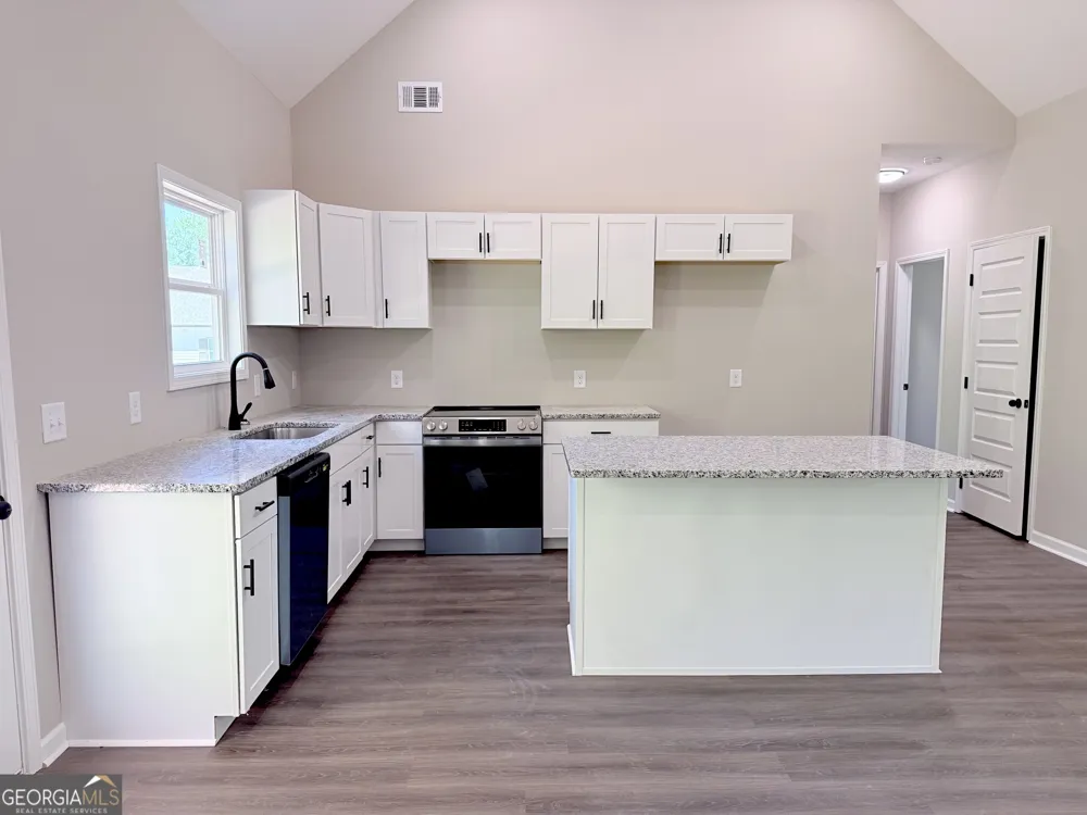 117 Mason RDG Barnesville, GA 30204