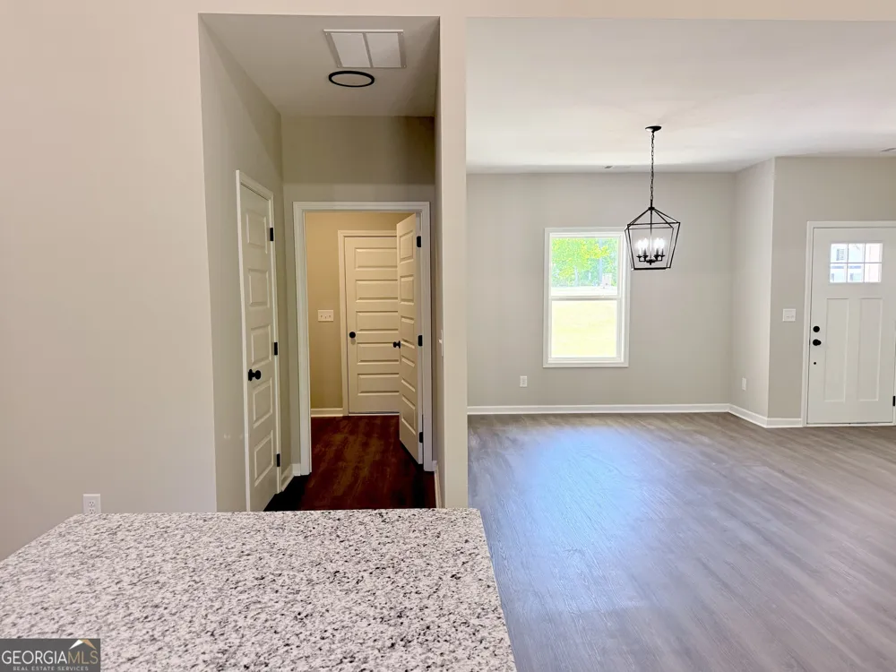 117 Mason RDG Barnesville, GA 30204