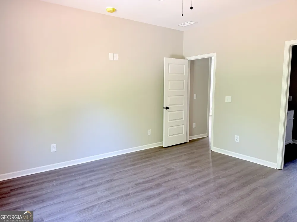 117 Mason RDG Barnesville, GA 30204