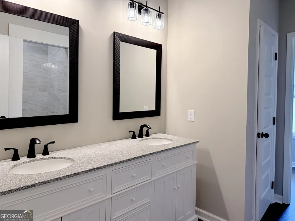 117 Mason RDG Barnesville, GA 30204