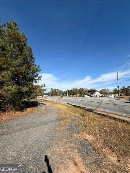 6387 Bells Ferry RD Acworth, GA 30102