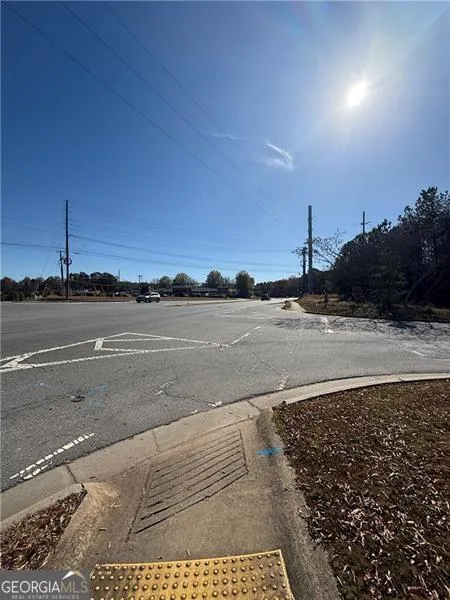 6387 Bells Ferry RD Acworth, GA 30102
