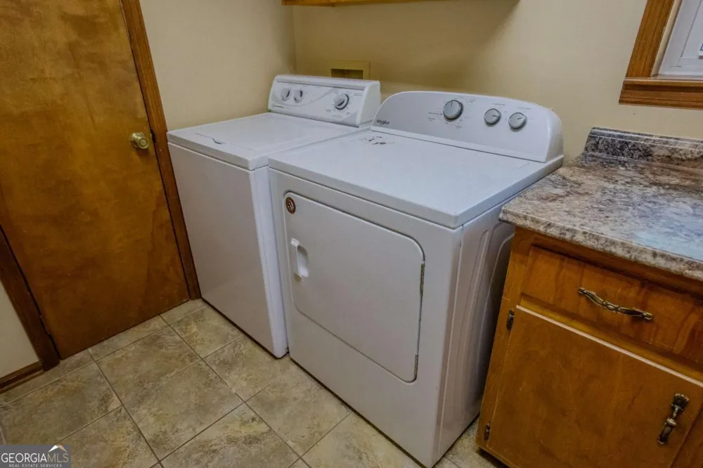 68 Smart RD Baxley, GA 31513
