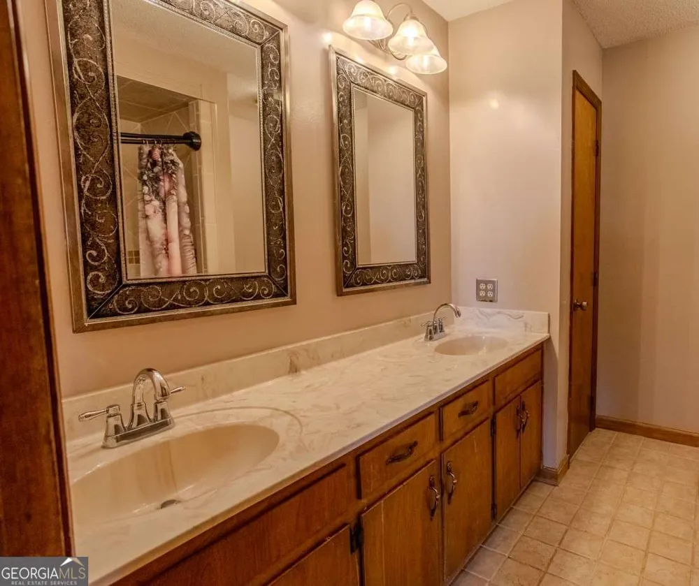 68 Smart RD Baxley, GA 31513