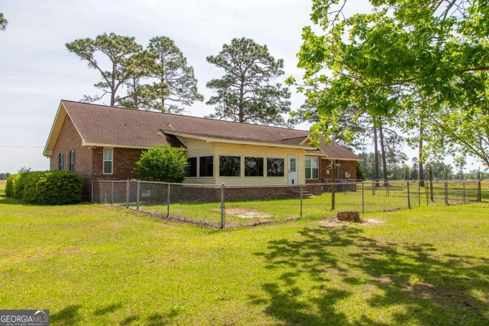 68 Smart RD Baxley, GA 31513
