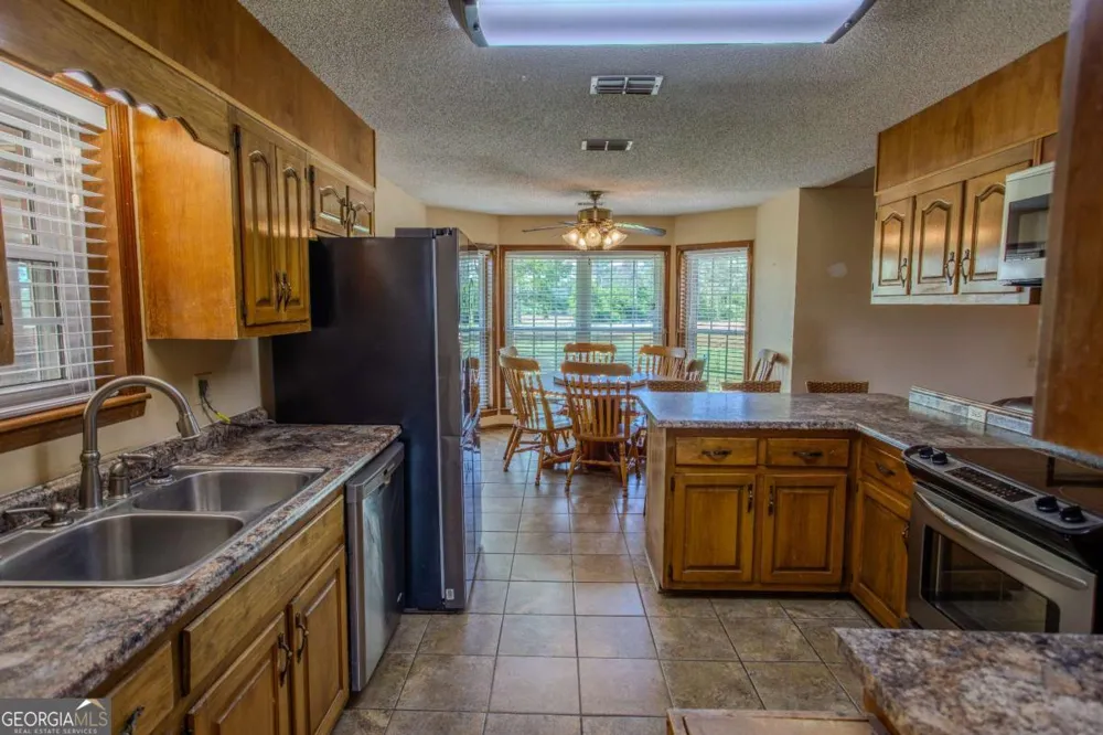 68 Smart RD Baxley, GA 31513