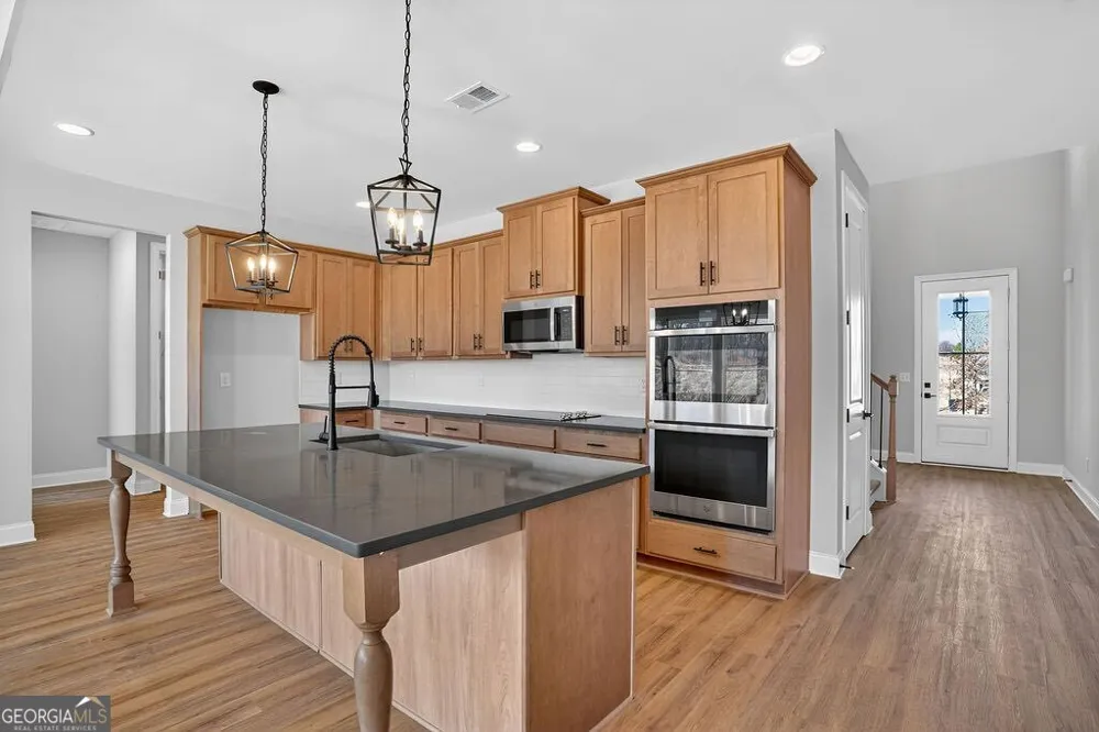 174 Classic Overlook Homer, GA 30547