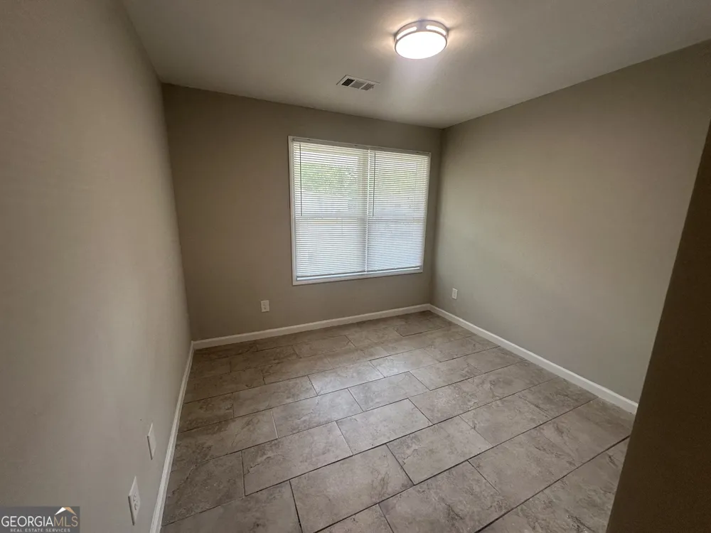 423 King DR Warner Robins, GA 31093