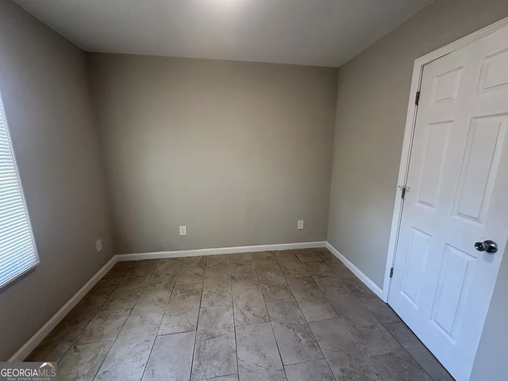423 King DR Warner Robins, GA 31093