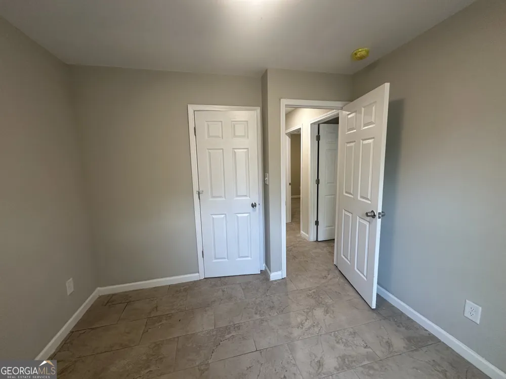 423 King DR Warner Robins, GA 31093