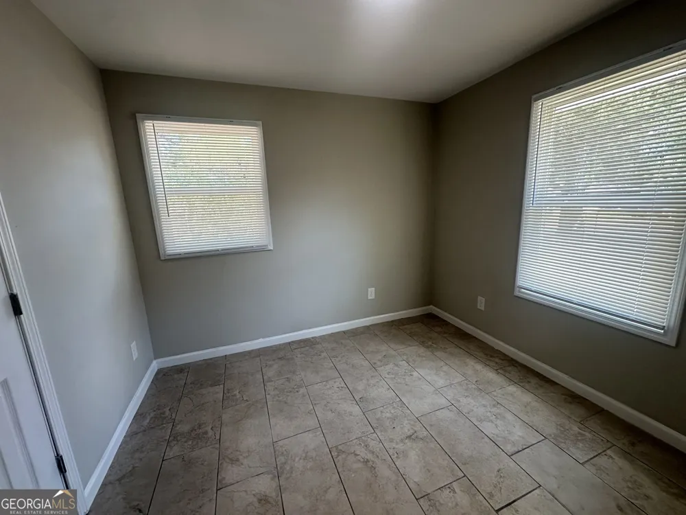 423 King DR Warner Robins, GA 31093