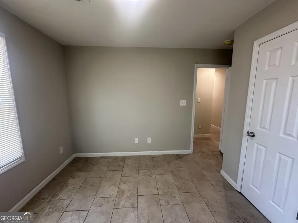 423 King DR Warner Robins, GA 31093