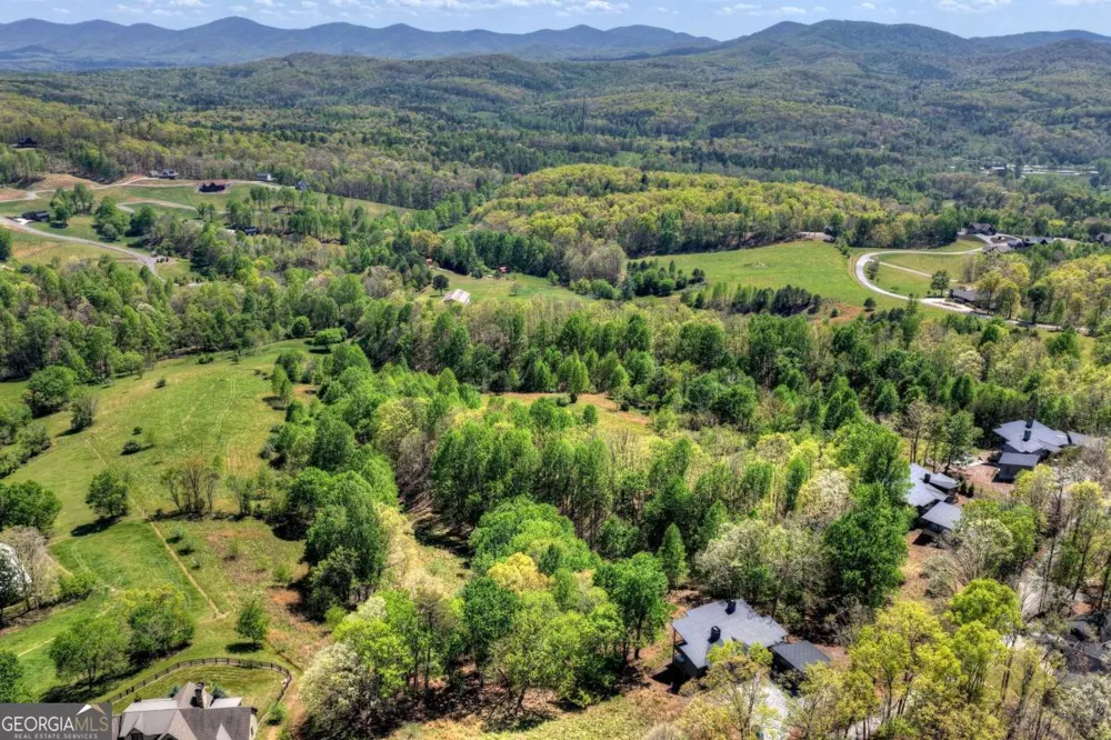 315 Blue Berry RDG Morganton, GA 30560