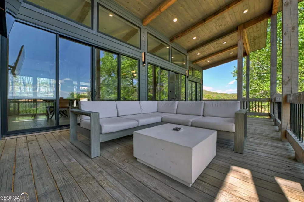 315 Blue Berry RDG Morganton, GA 30560