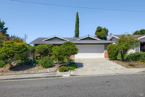 2275 Cambridge Drive