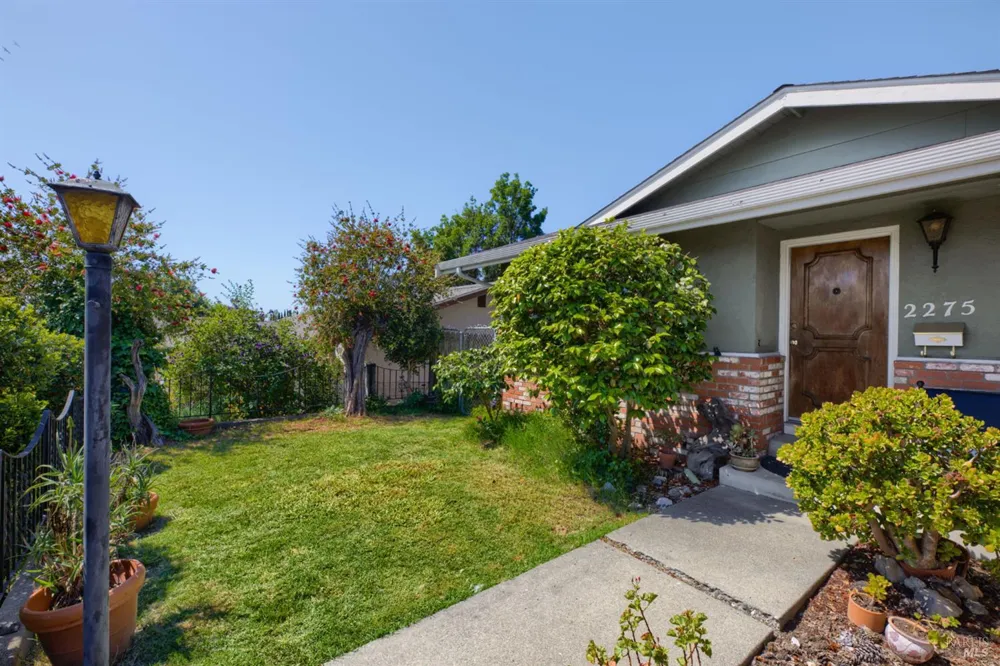 2275 Cambridge Drive Fairfield, CA 94533
