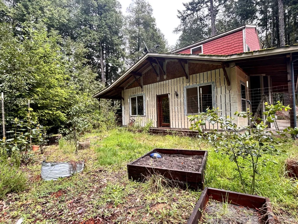 29281 Timberline Road Willits, CA 95490