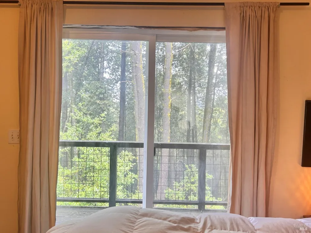 29281 Timberline Road Willits, CA 95490