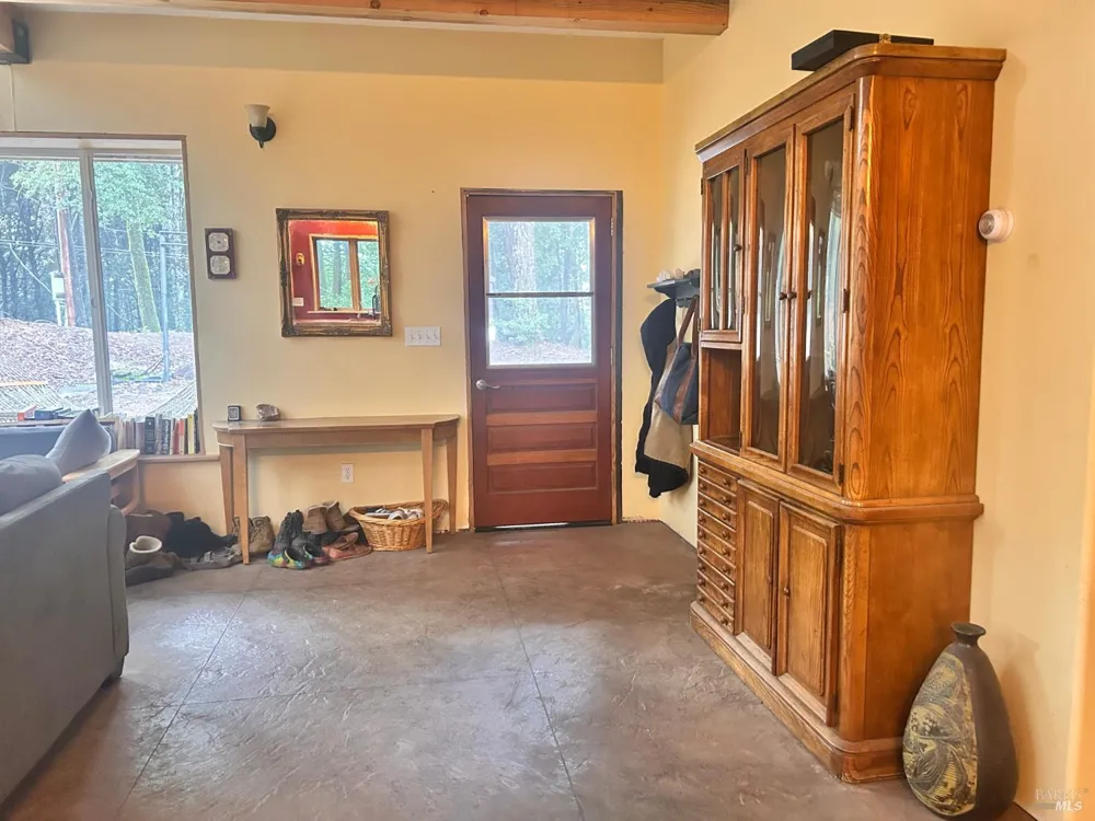 29281 Timberline Road Willits, CA 95490