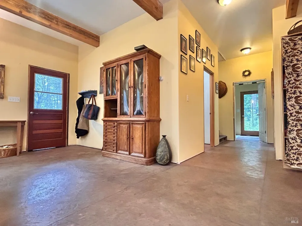 29281 Timberline Road Willits, CA 95490