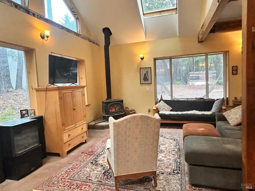 29281 Timberline Road Willits, CA 95490