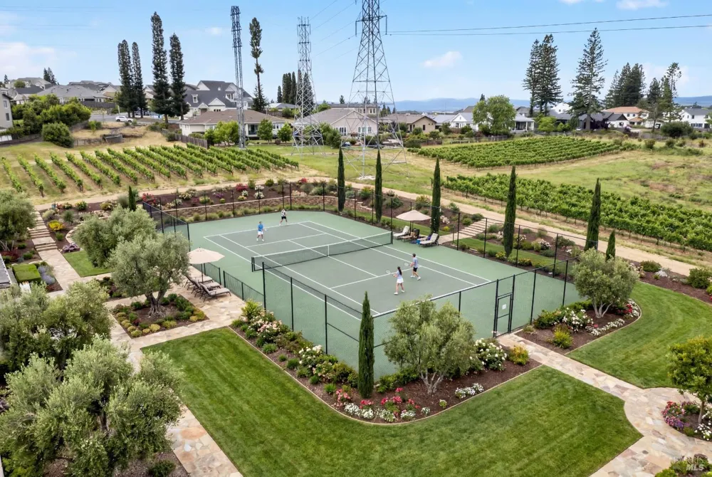 164 Meadowcroft Way Santa Rosa, CA 95403