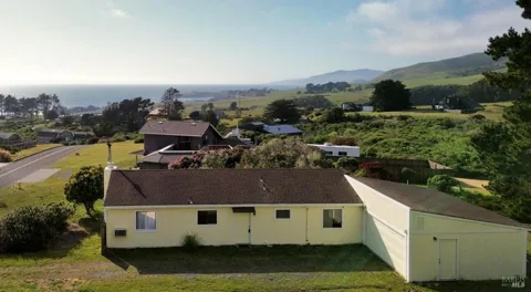 477 Los Santos Drive