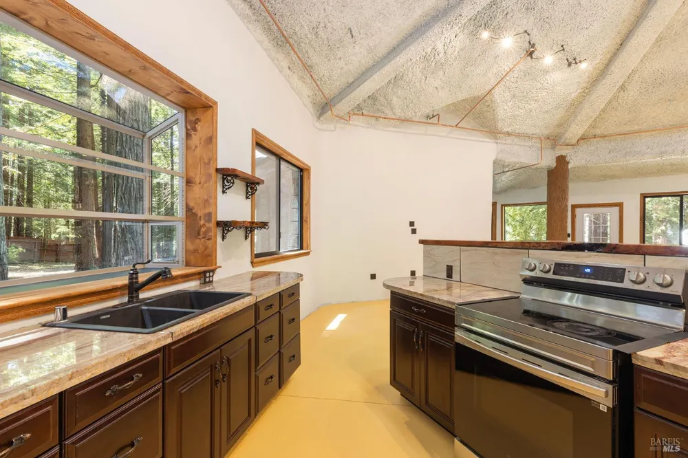 2264 Joy Ridge Road Occidental, CA 95465