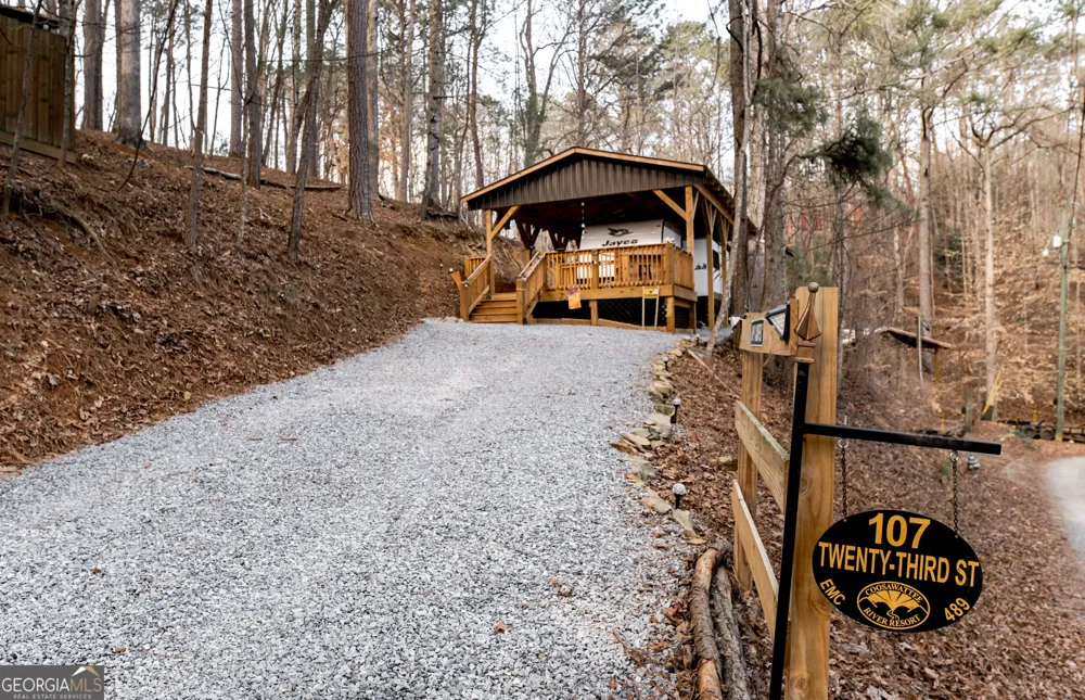 107 23rd ST Ellijay, GA 30540