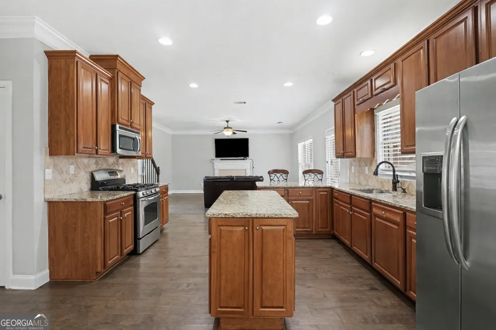 2594 Dolostone WAY Dacula, GA 30019