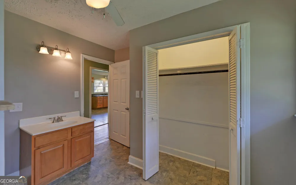 2023 Bowman HWY NW Dewy Rose, GA 30634