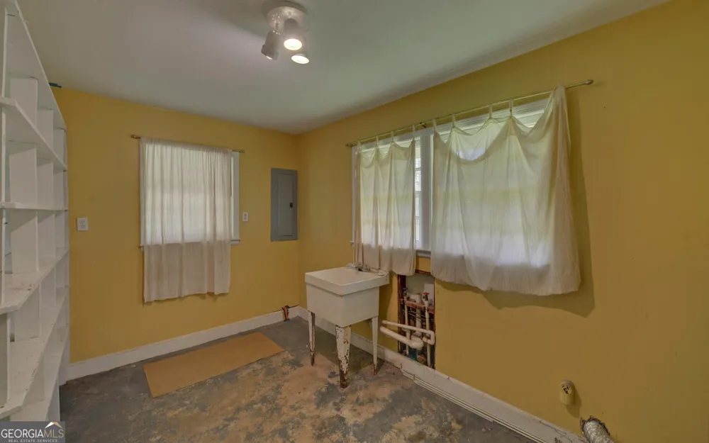 2023 Bowman HWY NW Dewy Rose, GA 30634