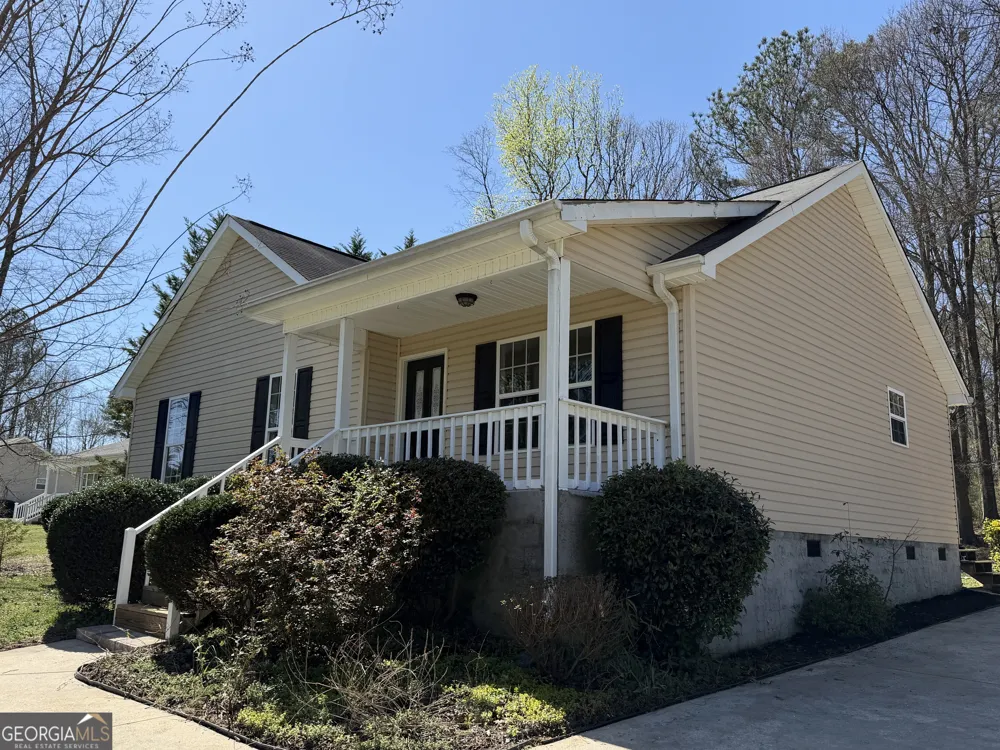 1164 Bert Moorehead RD Canon, GA 30520