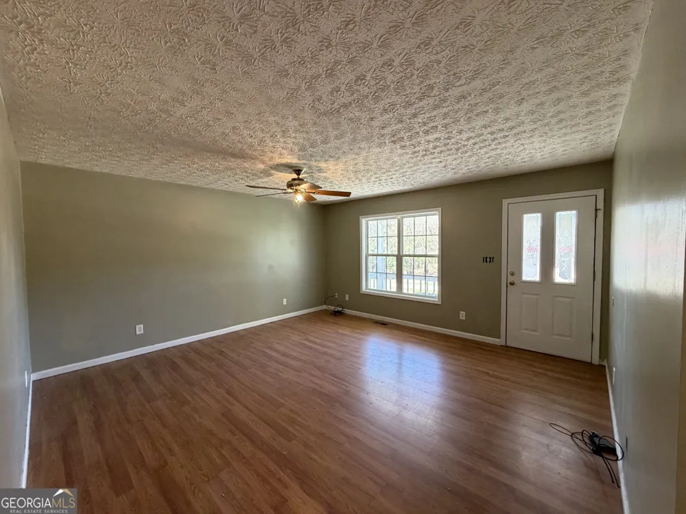 1164 Bert Moorehead RD Canon, GA 30520
