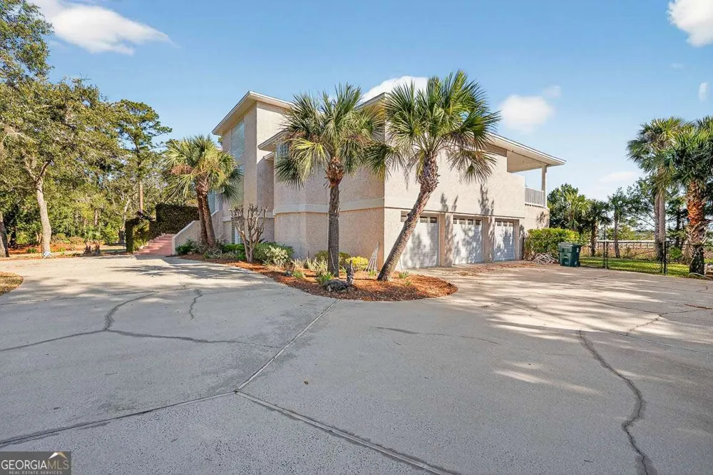 466 Midway CIR Brunswick, GA 31523