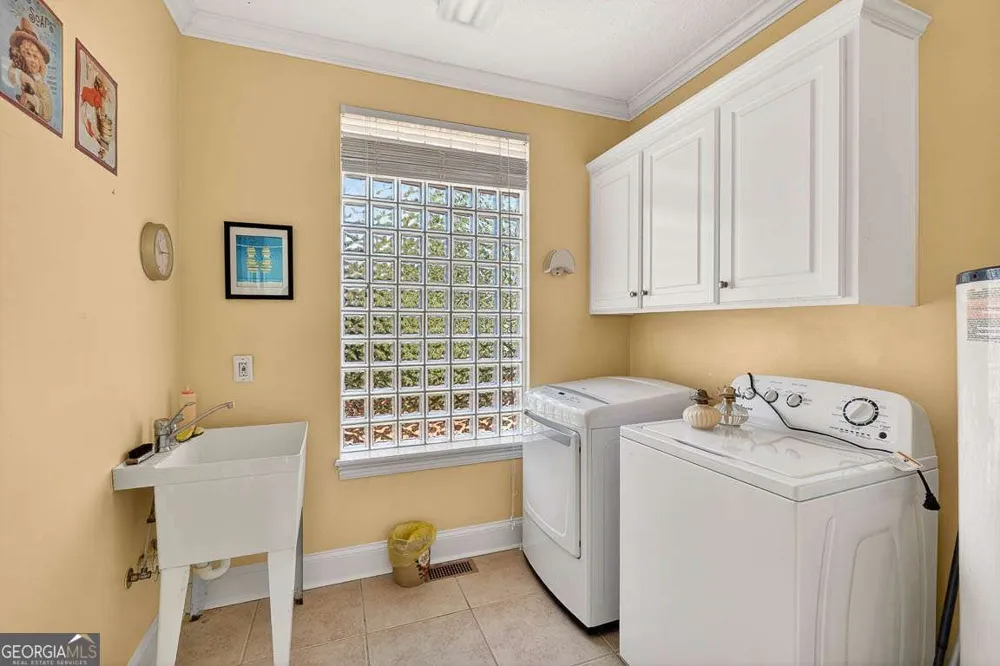 466 Midway CIR Brunswick, GA 31523