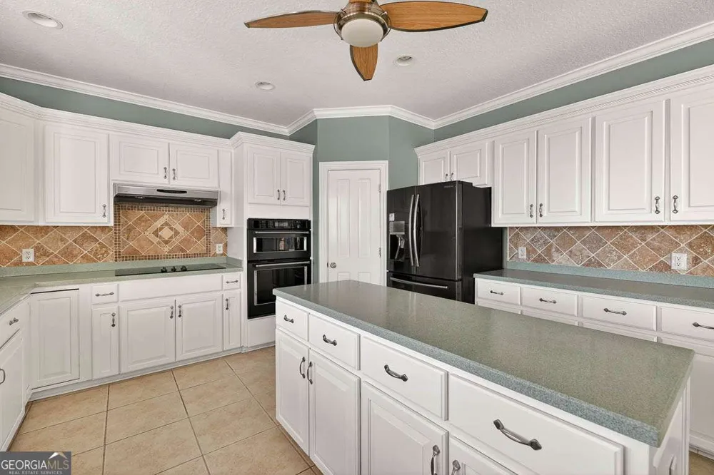 466 Midway CIR Brunswick, GA 31523