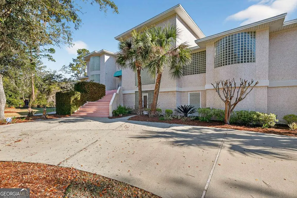 466 Midway CIR Brunswick, GA 31523