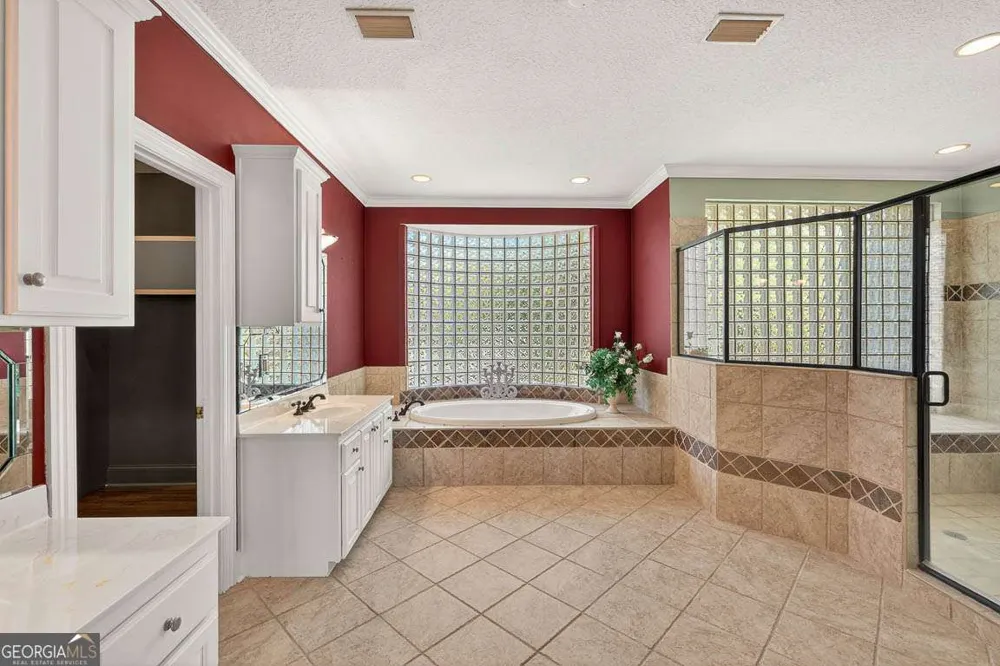 466 Midway CIR Brunswick, GA 31523