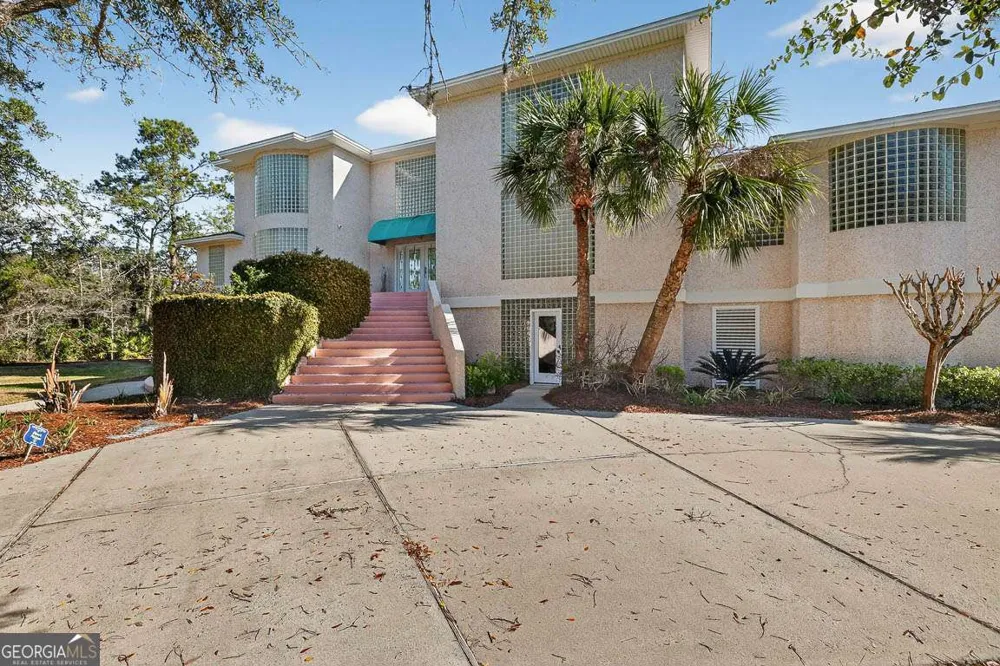 466 Midway CIR Brunswick, GA 31523
