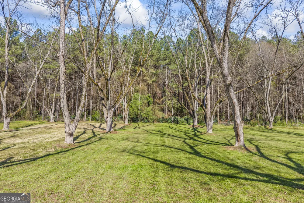 215 Hartwell RD Lavonia, GA 30553