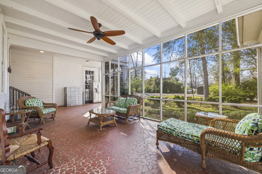 215 Hartwell RD Lavonia, GA 30553