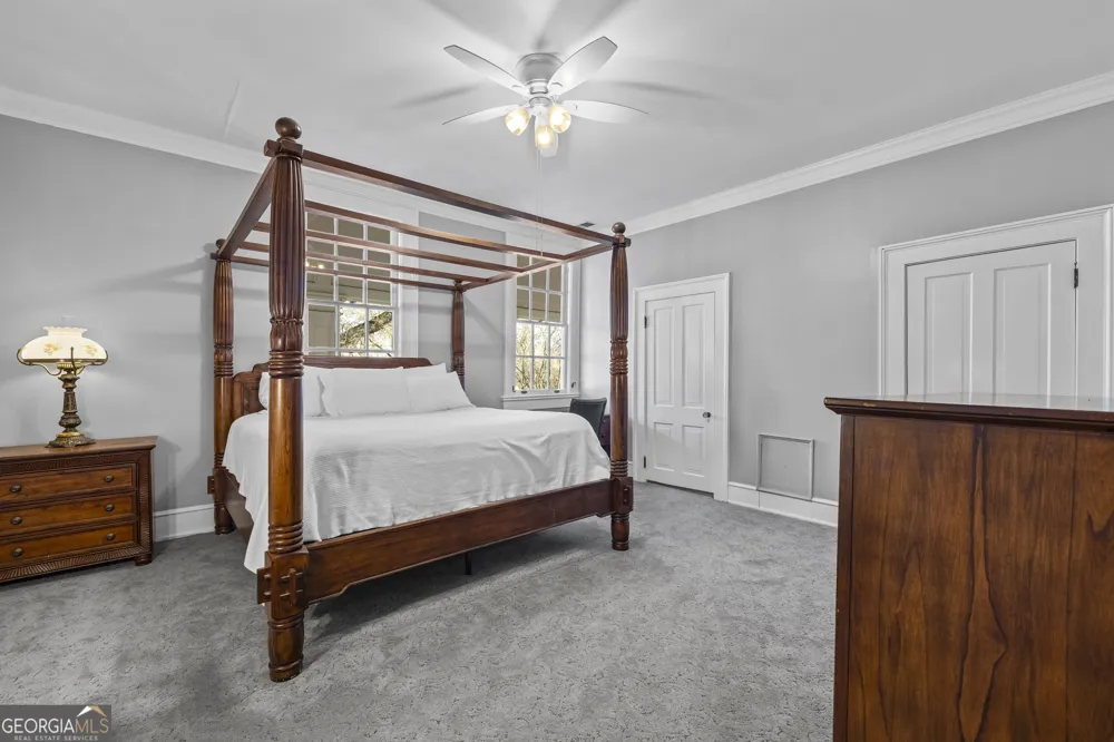 215 Hartwell RD Lavonia, GA 30553