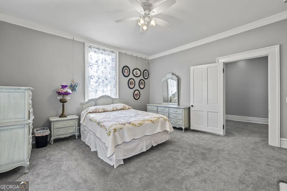 215 Hartwell RD Lavonia, GA 30553