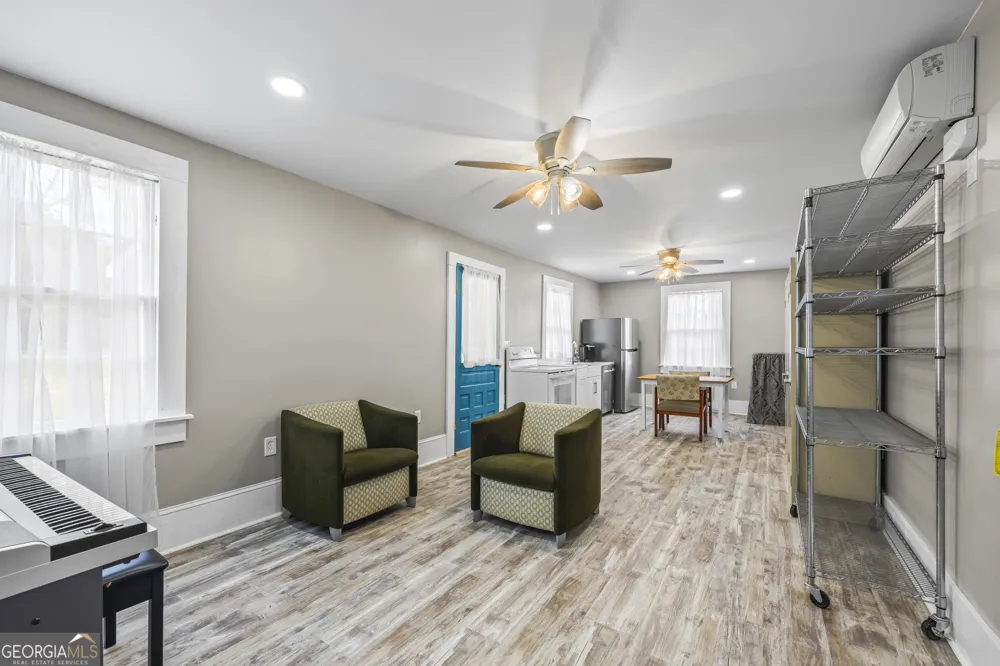 215 Hartwell RD Lavonia, GA 30553