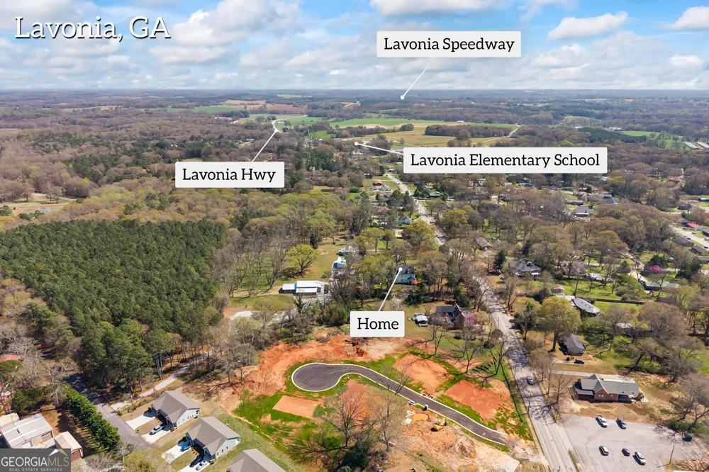 215 Hartwell RD Lavonia, GA 30553